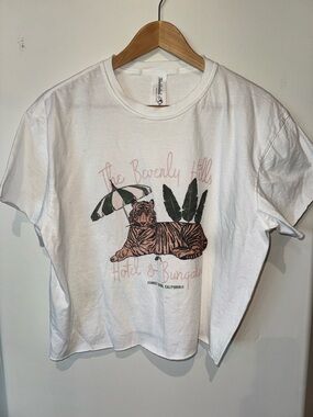 Illustrated Society White Graphic Tee - Medium